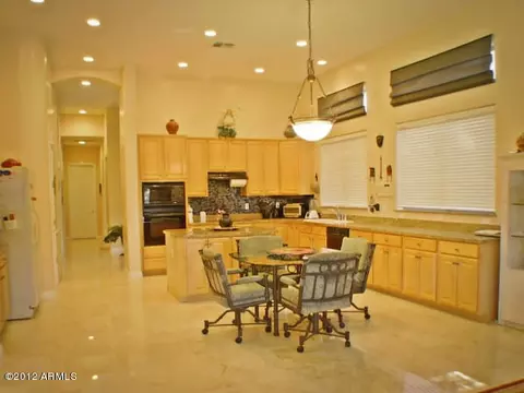 4819 E Patrick Ln, Phoenix, AZ 85054 photo 16