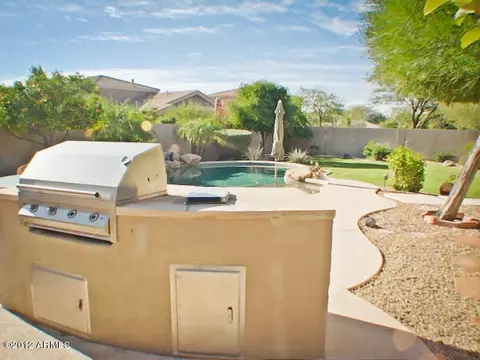 4819 E Patrick Ln, Phoenix, AZ 85054 photo 6