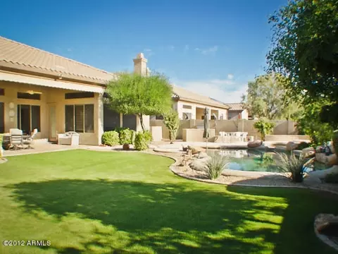 4819 E Patrick Ln, Phoenix, AZ 85054 photo 10