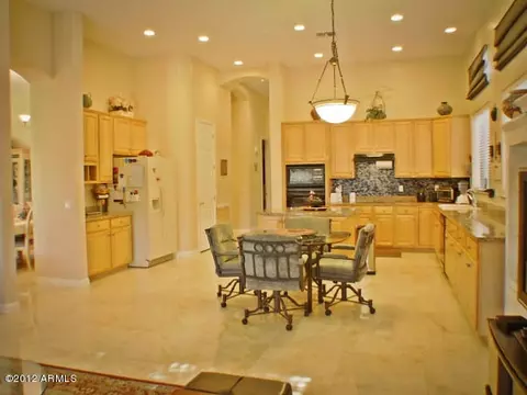 4819 E Patrick Ln, Phoenix, AZ 85054 photo 15