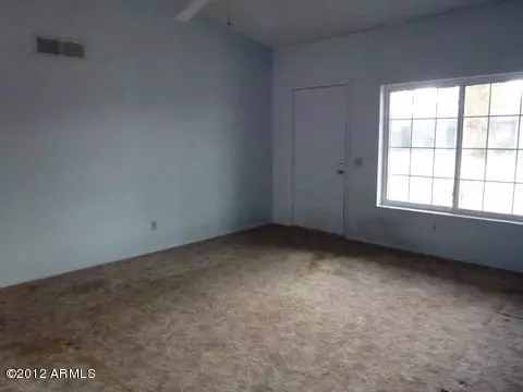 314 E Wickieup Ln, Phoenix, AZ 85024 photo 3