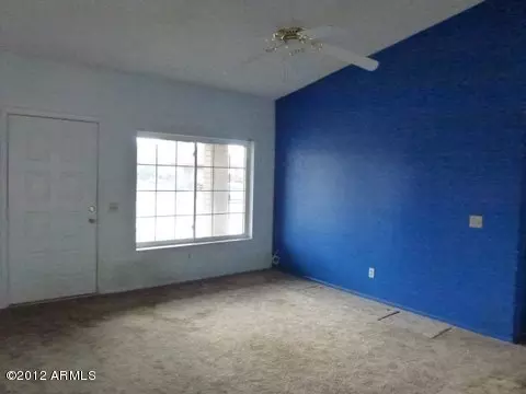 314 E Wickieup Ln, Phoenix, AZ 85024 photo 4