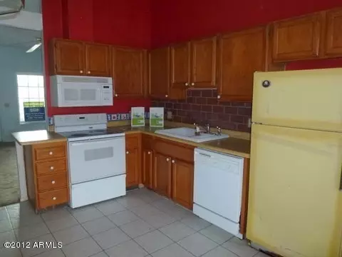 314 E Wickieup Ln, Phoenix, AZ 85024 photo 5