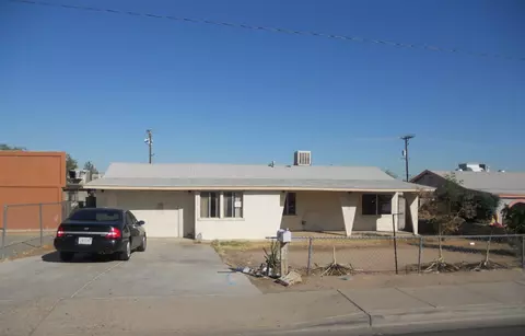 724 E Roeser Rd, Phoenix, AZ 85040 photo 1
