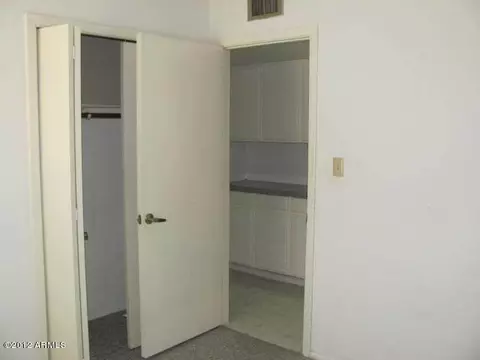 4610 E Redfield Rd, Phoenix, AZ 85032 photo 9