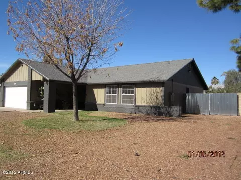 906 E Huber St, Mesa, AZ 85203 photo 1