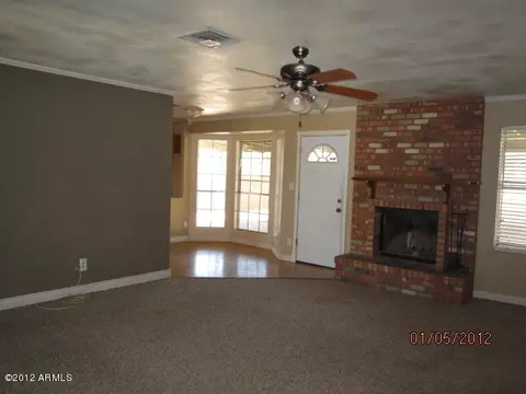 906 E Huber St, Mesa, AZ 85203 photo 3