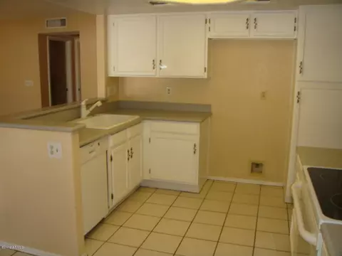 2156 E Chesapeake Dr, Gilbert, AZ 85234 photo 2