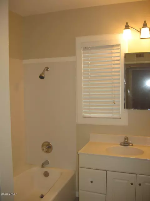 2467 E Almeria Rd, Phoenix, AZ 85008 photo 10