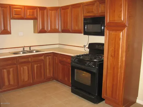 2467 E Almeria Rd, Phoenix, AZ 85008 photo 5