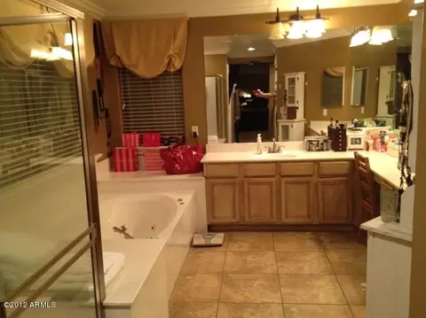 1919 E Olive Ct, Gilbert, AZ 85234 photo 6