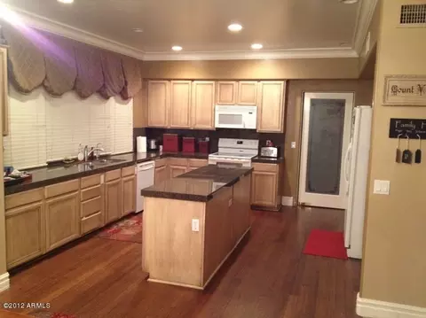 1919 E Olive Ct, Gilbert, AZ 85234 photo 3