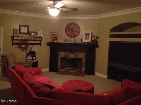 1919 E Olive Ct, Gilbert, AZ 85234 photo 2