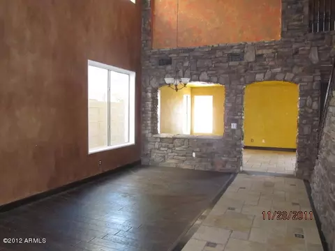2923 S 71st Dr, Phoenix, AZ 85043 photo 2