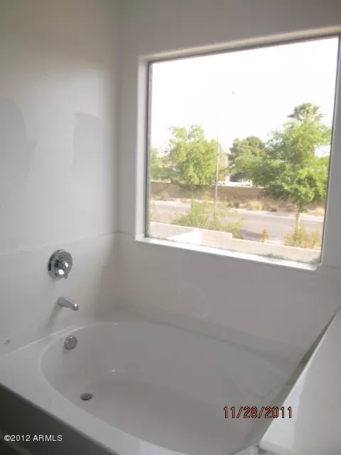 2923 S 71st Dr, Phoenix, AZ 85043 photo 12