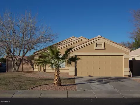 1844 E Palomino Dr, Gilbert, AZ 85296 photo 1
