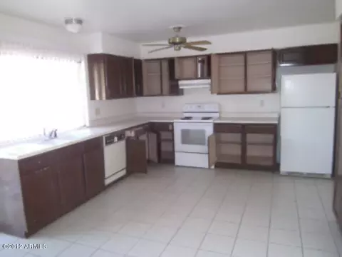4134 E Pleasant Ln, Phoenix, AZ 85042 photo 12