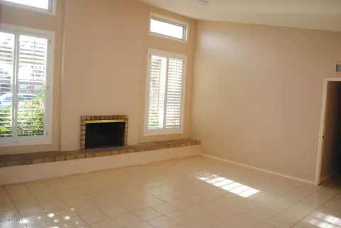 302 E Deepdale Rd, Phoenix, AZ 85022 photo 2