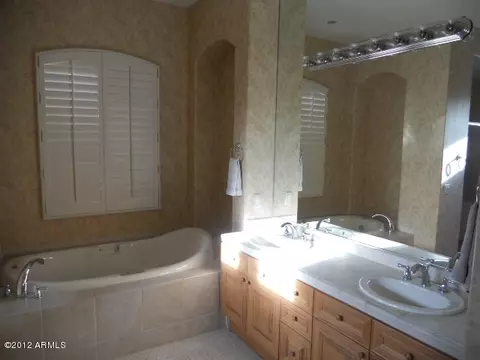 3554 E Jasmine Cir, Mesa, AZ 85213 photo 12