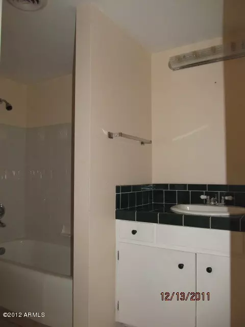 3650 E Montecito Ave #8, Phoenix, AZ 85018 photo 4