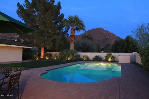 4659 E Rockridge Rd, Phoenix, AZ 85018 photo 5