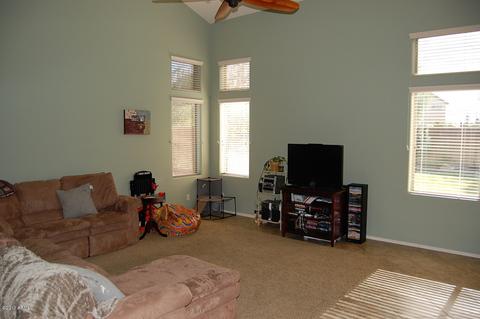 3743 E Jaguar Ave, Gilbert, AZ 85298 photo 2