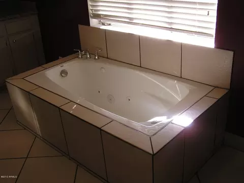 2917 E Avalon Dr, Phoenix, AZ 85016 photo 9