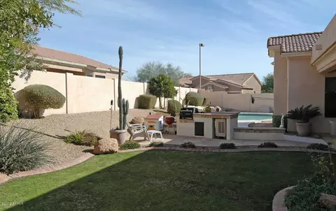 4518 E Robin Ln, Phoenix, AZ 85050 photo 14
