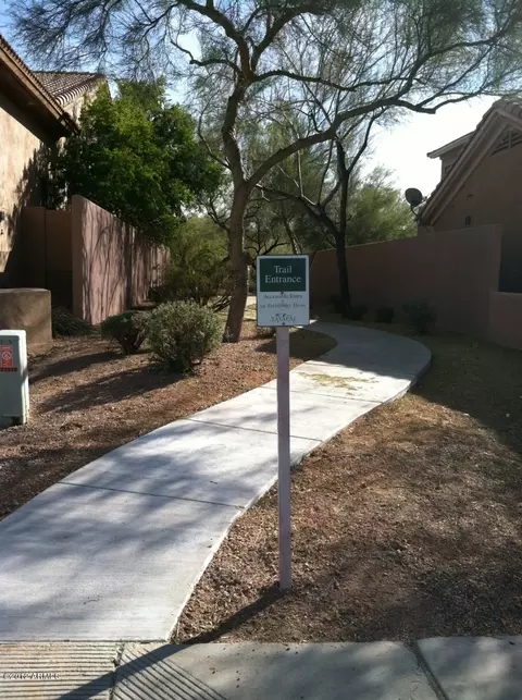4518 E Robin Ln, Phoenix, AZ 85050 photo 24