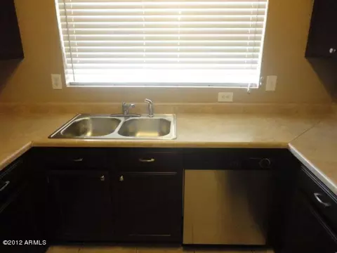 902 N Quartz St, Gilbert, AZ 85234 photo 4