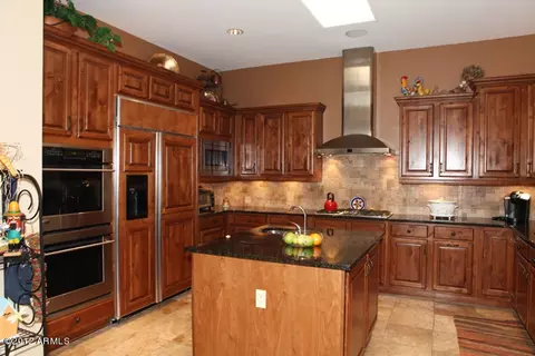 3724 E Bryce Ln, Phoenix, AZ 85050 photo 8