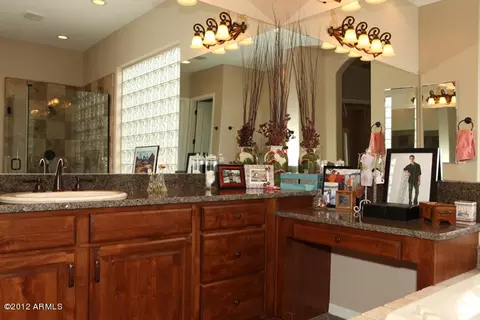 3724 E Bryce Ln, Phoenix, AZ 85050 photo 16