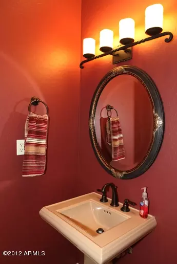 3724 E Bryce Ln, Phoenix, AZ 85050 photo 14
