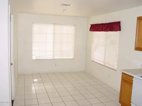 582 W Rosal Dr, Apache Junction, AZ 85120 photo 3