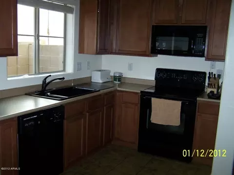 4710 E Laurel Ave, Gilbert, AZ 85234 photo 3