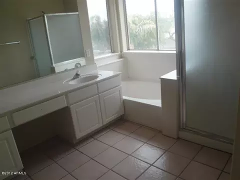4237 E Raven Rd, Phoenix, AZ 85044 photo 8