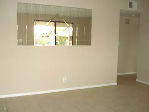 27 E Ivy St, Mesa, AZ 85201 photo 4
