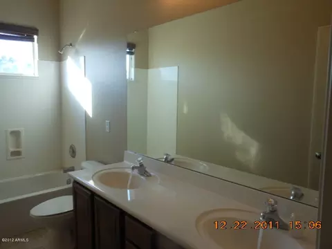 3257 E Geronimo Ct, Gilbert, AZ 85295 photo 9