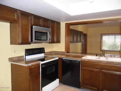1118 E Rowlands Ln, Phoenix, AZ 85022 photo 13