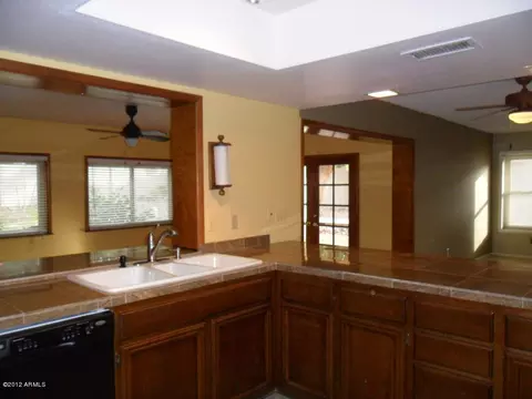 1118 E Rowlands Ln, Phoenix, AZ 85022 photo 14