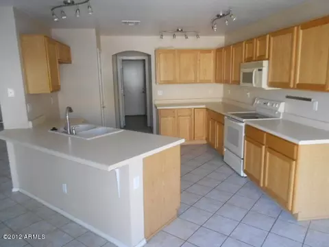 3452 E Marco Polo Rd, Phoenix, AZ 85050 photo 4