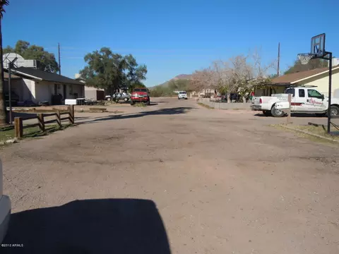 337 N James Ct, Apache Junction, AZ 85120 photo 2