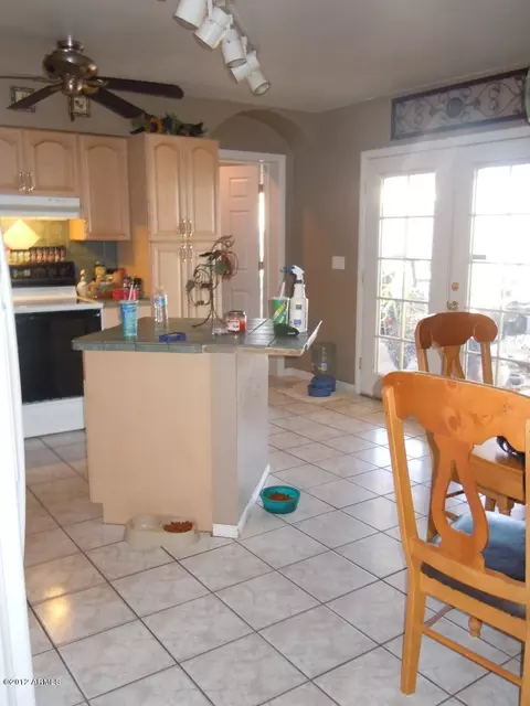 337 N James Ct, Apache Junction, AZ 85120 photo 4