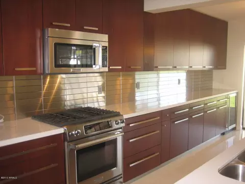 6016 E Linden Ln, Phoenix, AZ 85018 photo 9
