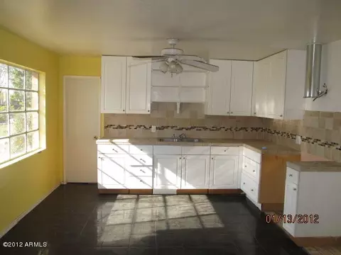 3902 W Berridge Ln, Phoenix, AZ 85019 photo 3