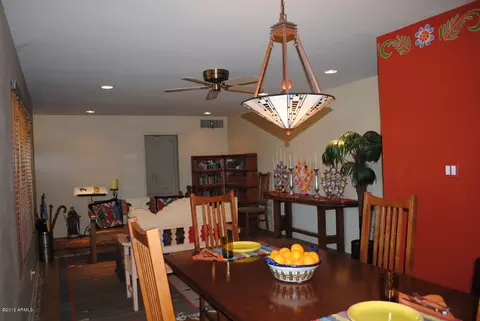 3829 E Piccadilly Rd, Phoenix, AZ 85018 photo 4
