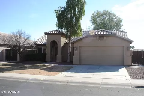 2331 E Manor Dr, Gilbert, AZ 85296 photo 3
