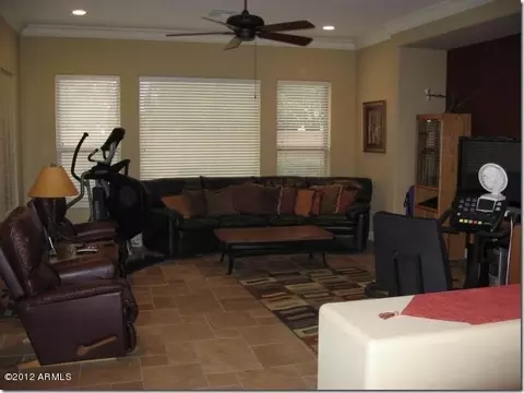 4504 E Cabrillo Dr, Gilbert, AZ 85297 photo 2