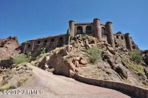 5050 E Red Rock Dr, Phoenix, AZ 85018 photo 1