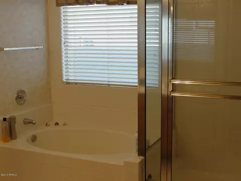 1071 E Washington Ave, Gilbert, AZ 85234 photo 8